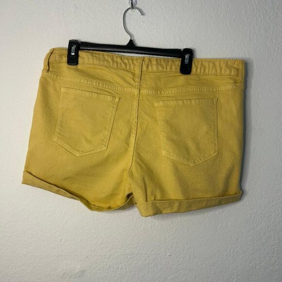 Marigold Denim Shorts with Pockets - Picture 4 of 4